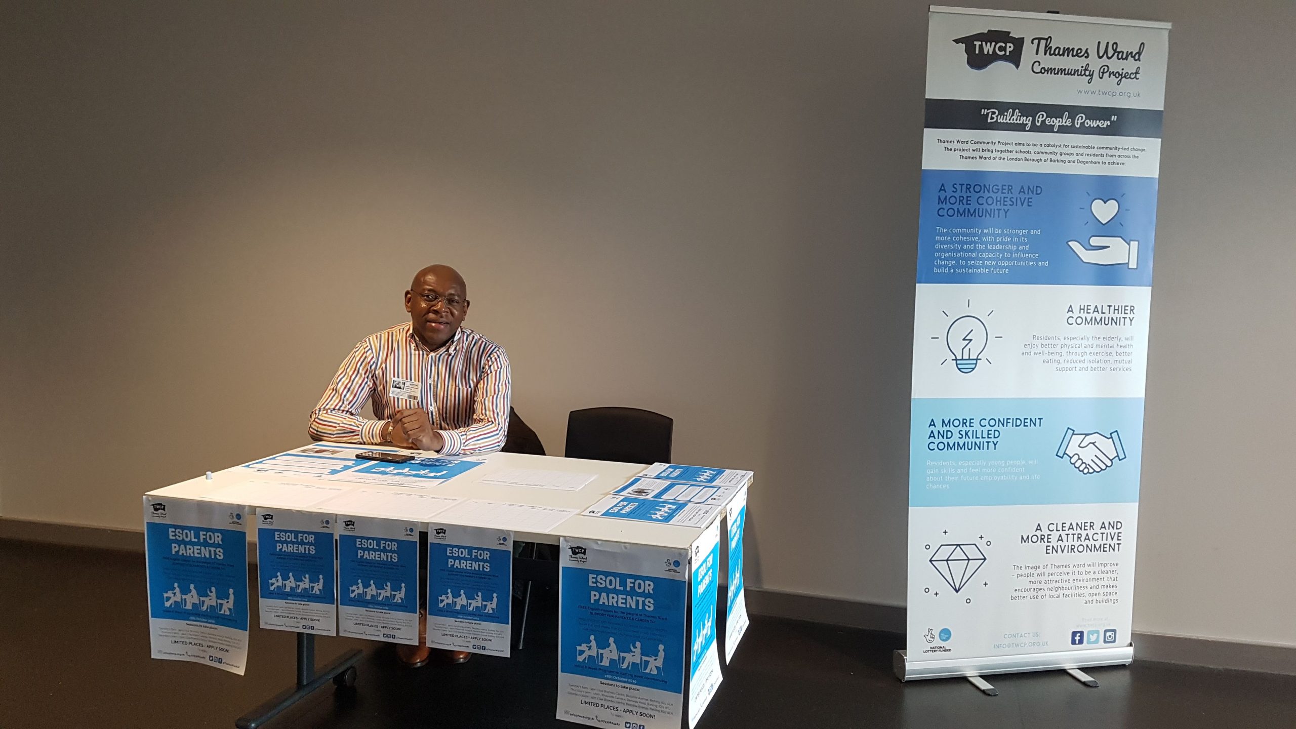 Pierre promotes FREE ‘ESOL for Parents’ classes at Riverside School parents evening – 17th Oct 2019